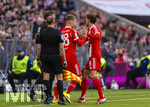 21.03.2026, Fussball Bundesliga 2025/2026, 27.Spieltag, FC Bayern München - 1.FC Union Berlin, in der Allianz-Arena München, wechsel: Leon Goretzka (re, FC Bayern München) geht, Erblin Osmani (Bayern München) kommt ins Spiel.
