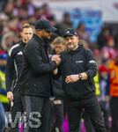 21.03.2026, Fussball Bundesliga 2025/2026, 27.Spieltag, FC Bayern München - 1.FC Union Berlin, in der Allianz-Arena München, Shakehands nach dem Schlusspfiff, v.li: Trainer Vincent Kompany (FC Bayern München) mit Trainer Steffen Baumgart (Union Berlin) 