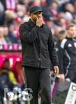 21.03.2026, Fussball Bundesliga 2025/2026, 27.Spieltag, FC Bayern München - 1.FC Union Berlin, in der Allianz-Arena München, Trainer Vincent Kompany (FC Bayern München) nachdenklich 