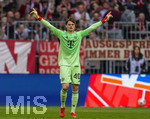 21.03.2026, Fussball Bundesliga 2025/2026, 27.Spieltag, FC Bayern München - 1.FC Union Berlin, in der Allianz-Arena München, Torwart Jonas Urbig (FC Bayern München) 