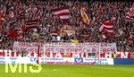 21.03.2026, Fussball Bundesliga 2025/2026, 27.Spieltag, FC Bayern München - 1.FC Union Berlin, in der Allianz-Arena München, Fans der Südkurve mit Botschaft per Plakat an die Stadt: Abschiebeterminal verhindern - München muss solidarisch bleiben!
