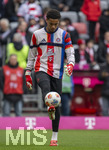 21.03.2026, Fussball Bundesliga 2025/2026, 27.Spieltag, FC Bayern München - 1.FC Union Berlin, in der Allianz-Arena München, Torwart Leonard Prescott (FC Bayern München) beim Aufwärmen.