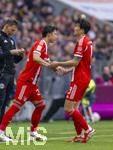 21.03.2026, Fussball Bundesliga 2025/2026, 27.Spieltag, FC Bayern München - 1.FC Union Berlin, in der Allianz-Arena München, Wechsel, Hiroki Ito (FC Bayern München) kommt für Min-jae Kim (Bayern München, Minjae Kim) ins Spiel.
