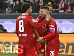 22.03.2026, Fussball 1. Bundesliga 2025/2026, 27.Spieltag, FC Augsburg - VfB Stuttgart, in der WWK-Arena Augsburg. v.l. Tiago Tomas (Stuttgart), Nikolas Nartey (Stuttgart) und Deniz Undav (Stuttgart) jubeln.
 

