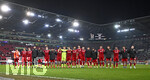 22.03.2026, Fussball 1. Bundesliga 2025/2026, 27.Spieltag, FC Augsburg - VfB Stuttgart, in der WWK-Arena Augsburg. Die Stuttgarter Spieler feiern nach dem Spiel 
 

