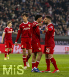22.03.2026, Fussball 1. Bundesliga 2025/2026, 27.Spieltag, FC Augsburg - VfB Stuttgart, in der WWK-Arena Augsburg. Torjubel v.li: Chema Andres (Stuttgart), Tiago Tomas (Stuttgart), Deniz Undav (Stuttgart) 