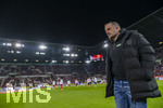 22.03.2026, Fussball 1. Bundesliga 2025/2026, 27.Spieltag, FC Augsburg - VfB Stuttgart, in der WWK-Arena Augsburg. Trainer Manuel Baum (FC Augsburg) nachdenklich 
