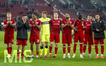 22.03.2026, Fussball 1. Bundesliga 2025/2026, 27.Spieltag, FC Augsburg - VfB Stuttgart, in der WWK-Arena Augsburg. Schlussjubel, Finn Jeltsch (Stuttgart), Deniz Undav (Stuttgart), Nikolas Nartey (Stuttgart), Torwart Alexander Nübel (Stuttgart), Finn Jeltsch (Stuttgart), Josha Vagnoman (Stuttgart), Atakan Karazor (Stuttgart), Ermedin Demirovic (Stuttgart), Luca Jaquez (Stuttgart) 