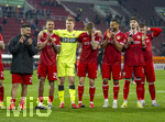 22.03.2026, Fussball 1. Bundesliga 2025/2026, 27.Spieltag, FC Augsburg - VfB Stuttgart, in der WWK-Arena Augsburg. Schlussjubel,  Deniz Undav (Stuttgart), Nikolas Nartey (Stuttgart), Torwart Alexander Nübel (Stuttgart), Finn Jeltsch (Stuttgart), Josha Vagnoman (Stuttgart), Atakan Karazor (Stuttgart), Ermedin Demirovic (Stuttgart), Luca Jaquez (Stuttgart) 