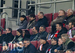 22.03.2026, Fussball 1. Bundesliga 2025/2026, 27.Spieltag, FC Augsburg - VfB Stuttgart, in der WWK-Arena Augsburg. oben 3.v.li: Stefan Reuter (FCA)