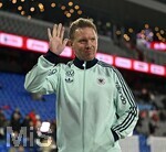 27.03.2026, Fussball Freundschafts-Länderspiel, Schweiz - Deutschland, im Stadion St.-Jakob-Park in Basel (Schweiz). Trainer Julian Nagelsmann (Deutschland) winkt.