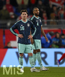 27.03.2026, Fussball Freundschafts-Länderspiel, Schweiz - Deutschland, im Stadion St.-Jakob-Park in Basel (Schweiz). v.l.  Angelo Stiller (Deutschland) und Jonathan Tah (Deutschland) sind nachdenklich.
