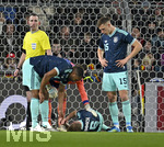 27.03.2026, Fussball Freundschafts-Länderspiel, Schweiz - Deutschland, im Stadion St.-Jakob-Park in Basel (Schweiz).  Joshua Kimmich (Deutschland) ist  angeschlagen v.l. Jonathan Tah (Deutschland), Torwart Oliver Baumann (Deutschland), Joshua Kimmich (Deutschland) und Nico Schlotterbeck (Deutschland) 