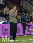27.03.2026, Fussball Freundschafts-Länderspiel, Schweiz - Deutschland, im Stadion St.-Jakob-Park in Basel (Schweiz). Trainer Julian Nagelsmann (Deutschland) gibt Anweisungen