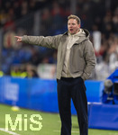 27.03.2026, Fussball Freundschafts-Länderspiel, Schweiz - Deutschland, im Stadion St.-Jakob-Park in Basel (Schweiz). Trainer Julian Nagelsmann (Deutschland) gibt Anweisungen am Spielfeldrand   
