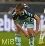 30.03.2026, Fussball Freundschafts-Länderspiele 2.Spieltag, Deutschland - Ghana, in der MHP-Arena Stuttgart (Deutschland). Joshua Kimmich (Deutschland) krempelt die Socken hoch.