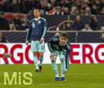 30.03.2026, Fussball Freundschafts-Länderspiele 2.Spieltag, Deutschland - Ghana, in der MHP-Arena Stuttgart (Deutschland). re: Lennart Karl (Deutschland) hat sich bei einem Zweikampf ein schmerzendes Bein zugezogen.