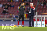 30.03.2026, Fussball Freundschafts-Länderspiele 2.Spieltag, Deutschland - Ghana, in der MHP-Arena Stuttgart (Deutschland). Winfried Schäfer (re, GER, Technischer Direktor und Berater für den ghanaischen Fußballverband (GFA)) mit Betreuern des DFB auf dem Platz.  Nicklas Dietrich (li, Athletiktrainer DFB), 