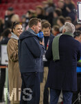30.03.2026, Fussball Freundschafts-Länderspiele 2.Spieltag, Deutschland - Ghana, in der MHP-Arena Stuttgart (Deutschland). mitte: Trainer Julian Nagelsmann (Deutschland) beim ARD-Interview mit Experte Bastian Schweinsteiger (re) und Esther Sedlaczek (li)
