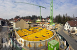 21.03.2026, Bad Wörishofen (Unterallgäu), Baustelle Löwenbräu-Arkaden Bad Wörishofen, das alte Restaurant und ehemalige Brauerei wurde 2022 abgerissen um eine neue Wohnanlage zu errichten. Der Neubau der Firma Glass kommt zügig voran, das Untergeschoss ist schon gut zu erkennen mit dem Rundbau. Neben Wohnungen und Gastronomie und Tiefgaragen entsteht ein Ort der Begegnung im Herzen von Bad Wörishofen. 
