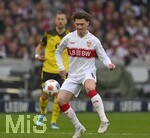 04.04.2026, Fussball 1. Bundesliga 2025/2026, 28.Spieltag, VfB Stuttgart - Borussia Dortmund, in der MHP-Arena Stuttgart, Angelo Stiller (Stuttgart) am Ball.
 

