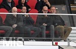 04.04.2026, Fussball 1. Bundesliga 2025/2026, 28.Spieltag, VfB Stuttgart - Borussia Dortmund, in der MHP-Arena Stuttgart, v.l. Matthias Sammer , Lars Ricken , Carsten Cramer und Geschäftsführer Hans-Joachim Watzke (alle, Borussia Dortmund) 
 


