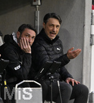 04.04.2026, Fussball 1. Bundesliga 2025/2026, 28.Spieltag, VfB Stuttgart - Borussia Dortmund, in der MHP-Arena Stuttgart, v.l. Co-Trainer Robert  Kovac (Borussia Dortmund) und Trainer Niko Kovac (Borussia Dortmund) sind unzurieden
 

