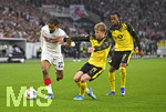04.04.2026, Fussball 1. Bundesliga 2025/2026, 28.Spieltag, VfB Stuttgart - Borussia Dortmund, in der MHP-Arena Stuttgart, v.l. Lorenz Assignon (Stuttgart), Daniel Svensson (Borussia Dortmund) und Carney Chukwuemeka (Borussia Dortmund) 
 

