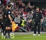 04.04.2026, Fussball 1. Bundesliga 2025/2026, 28.Spieltag, VfB Stuttgart - Borussia Dortmund, in der MHP-Arena Stuttgart, Trainer Sebastian Hoeneß (Stuttgart) regt sich auf,
 

