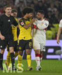04.04.2026, Fussball 1. Bundesliga 2025/2026, 28.Spieltag, VfB Stuttgart - Borussia Dortmund, in der MHP-Arena Stuttgart, v.l. Karim Adeyemi (Borussia Dortmund) wird von Deniz Undav (Stuttgart) maßgeregelt,
 

