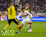 04.04.2026, Fussball 1. Bundesliga 2025/2026, 28.Spieltag, VfB Stuttgart - Borussia Dortmund, in der MHP-Arena Stuttgart, v.li: Waldemar Anton (Borussia Dortmund), Angelo Stiller (Stuttgart), Daniel Svensson (Borussia Dortmund) 