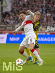 04.04.2026, Fussball 1. Bundesliga 2025/2026, 28.Spieltag, VfB Stuttgart - Borussia Dortmund, in der MHP-Arena Stuttgart, v.li:  Angelo Stiller (Stuttgart) gegen Daniel Svensson (Borussia Dortmund), 