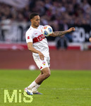 04.04.2026, Fussball 1. Bundesliga 2025/2026, 28.Spieltag, VfB Stuttgart - Borussia Dortmund, in der MHP-Arena Stuttgart, Nikolas Nartey (Stuttgart) am Ball  