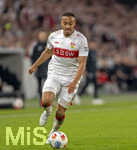 04.04.2026, Fussball 1. Bundesliga 2025/2026, 28.Spieltag, VfB Stuttgart - Borussia Dortmund, in der MHP-Arena Stuttgart, Jamie Leweling (Stuttgart) am Ball 