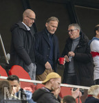 04.04.2026, Fussball 1. Bundesliga 2025/2026, 28.Spieltag, VfB Stuttgart - Borussia Dortmund, in der MHP-Arena Stuttgart, Vereinsführung der Dortmunder mit v.li:  Geschäftsführer Carsten Cramer, Geschäftsführer Hans-Joachim Watzke (Borussia Dortmund),  