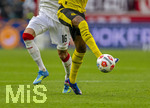 04.04.2026, Fussball 1. Bundesliga 2025/2026, 28.Spieltag, VfB Stuttgart - Borussia Dortmund, in der MHP-Arena Stuttgart, Zweikampf im Detail,  