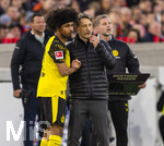 04.04.2026, Fussball 1. Bundesliga 2025/2026, 28.Spieltag, VfB Stuttgart - Borussia Dortmund, in der MHP-Arena Stuttgart, re: Trainer Niko Kovac (Borussia Dortmund) wechselt Karim Adeyemi (Borussia Dortmund) ein.