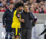 04.04.2026, Fussball 1. Bundesliga 2025/2026, 28.Spieltag, VfB Stuttgart - Borussia Dortmund, in der MHP-Arena Stuttgart, re: Trainer Niko Kovac (Borussia Dortmund) wechselt Karim Adeyemi (Borussia Dortmund) ein. 