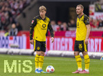04.04.2026, Fussball 1. Bundesliga 2025/2026, 28.Spieltag, VfB Stuttgart - Borussia Dortmund, in der MHP-Arena Stuttgart, v.li: Daniel Svensson (Borussia Dortmund) und Julian Ryerson (Borussia Dortmund) beim Freistoss.