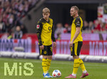 04.04.2026, Fussball 1. Bundesliga 2025/2026, 28.Spieltag, VfB Stuttgart - Borussia Dortmund, in der MHP-Arena Stuttgart, v.li: Daniel Svensson (Borussia Dortmund) und Julian Ryerson (Borussia Dortmund) beim Freistoss.