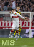 04.04.2026, Fussball 1. Bundesliga 2025/2026, 28.Spieltag, VfB Stuttgart - Borussia Dortmund, in der MHP-Arena Stuttgart, v.li: Deniz Undav (Stuttgart) gegen Nico Schlotterbeck (Borussia Dortmund) 
