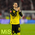 04.04.2026, Fussball 1. Bundesliga 2025/2026, 28.Spieltag, VfB Stuttgart - Borussia Dortmund, in der MHP-Arena Stuttgart, Marcel Sabitzer (Borussia Dortmund) lachend  
