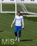 06.04.2026,  Fussball UEFA Championsleague 2025/2026: Vor dem Viertelfinale, Real Madrid - FC Bayern München, Am Vortag des Spieles Trainingsession Real Madrid in Madrid (Spanien), Torwart Andriy Lunin (Real Madrid) nachdenklich 
 