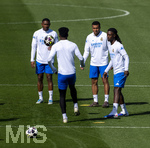 06.04.2026,  Fussball UEFA Championsleague 2025/2026: Vor dem Viertelfinale, Real Madrid - FC Bayern München, Am Vortag des Spieles Trainingsession Real Madrid in Madrid (Spanien), v.li: David Alaba (Real Madrid), Kylian Mbappe (Real Madrid), Eduardo Camavinga (Real Madrid) 
