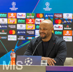 06.04.2026,  Fussball UEFA Championsleague 2025/2026: Vor dem Viertelfinale, Real Madrid - FC Bayern München, Am Vortag des Spieles die Pressekonferenz des FC Bayern in Madrid, Trainer Vincent Kompany (FC Bayern München) 