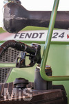 07.04.2026, Landwirtschaft, Bad Wörishofen im Allgäu. Bauern kämpfen mit hohen Diesel-Preisen für ihre Landmaschinen. Hier wird ein Fendt-Traktor beim V-Markt in Bad Wörishofen betankt.