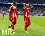 07.04.2026, Fussball UEFA Championsleague 2025/2026: Viertelfinale, Real Madrid - FC Bayern München, im Estadio Bernabeu in Madrid (Spanien),  v.li: Dayot Upamecano (FC Bayern München), Serge Gnabry (FC Bayern München) 
  
