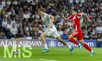 07.04.2026, Fussball UEFA Championsleague 2025/2026: Viertelfinale, Real Madrid - FC Bayern München, im Estadio Bernabeu in Madrid (Spanien),  v.li: Dean Huijsen (Real Madrid) gegen Luis Diaz (FC Bayern München) 
  
