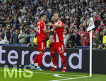 07.04.2026, Fussball UEFA Championsleague 2025/2026: Viertelfinale, Real Madrid - FC Bayern München, im Estadio Bernabeu in Madrid (Spanien),  Torjubel zum 2:0 Harry Kane (re, FC Bayern München), Luis Diaz (FC Bayern München), 