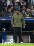 07.04.2026, Fussball UEFA Championsleague 2025/2026: Viertelfinale, Real Madrid - FC Bayern München, im Estadio Bernabeu in Madrid (Spanien),  Trainer Vincent Kompany (FC Bayern München) gibt Anweisungen, zeigt, gestikuliert, gibt Kommandos, Anweisungen, gibt Anweisungen, zeigend, gestikulierend,  
  
